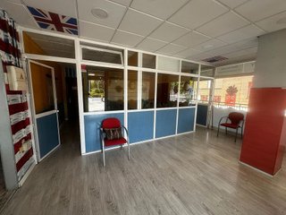 Local comercial en alquiler en Barrio de Zaidín en Granada