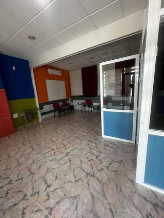 Local comercial en alquiler en Barrio de Zaidín en Granada