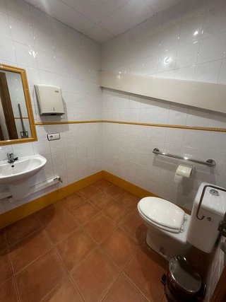 Local comercial en alquiler en Barrio de Zaidín en Granada