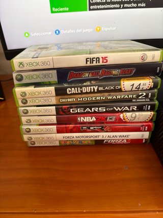 Xbox 360 con 7 juegos y 2 mandos