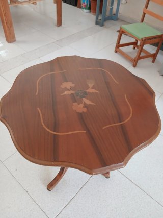 Tavolino antico in legno