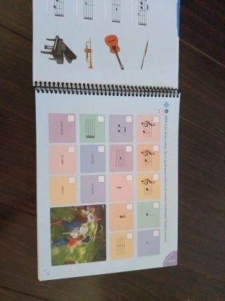 Libro Música 2º Primaria Santillana. Per estrenar