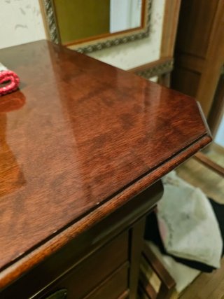 Cómoda de madera con 5 cajones
