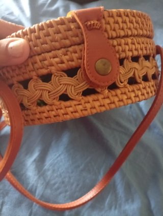 Bolso redondo tejido