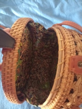 Bolso redondo tejido