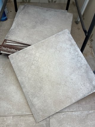 Lote 14 azulejos exterior gris claro