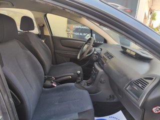 Citroën C4 1.4 16v Cool