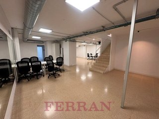 Local comercial en alquiler en La Nova Esquerra de l'Eixample en Barcelona