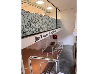 Local comercial en alquiler en La Nova Esquerra de l'Eixample en Barcelona