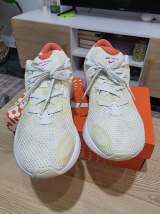 Nike Renew Run. -T41