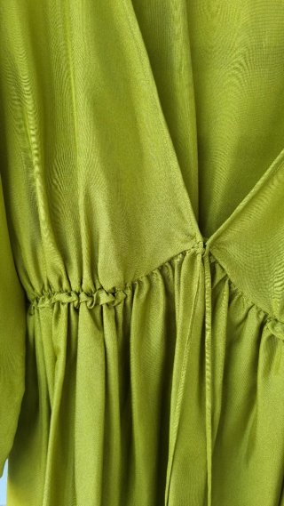 Blusa seda verde T. M