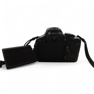 CAMARA REFLEX CANON EOS 600D + OBETIVO CANON 18-55MM + CAJA 2 BATERIAS Y CARGADOR