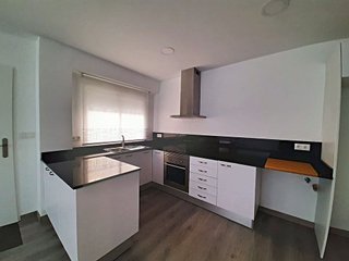 Piso en alquiler en Ciutat Fallera en Valencia