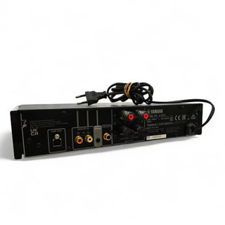 AMPLIFICADOR YAMAHA A-U670 CON CAJA