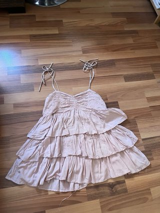 Vestido H&M rosa volantes talla 44