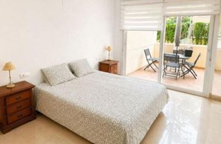 Piso en alquiler en Elviria en Marbella