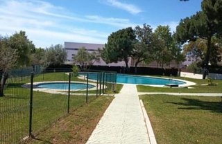 Piso en alquiler en Elviria en Marbella