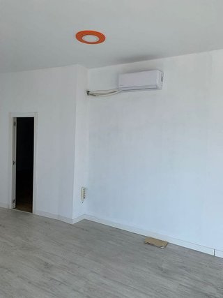 Local comercial en alquiler en Cortadura - Zona Franca  en Cádiz