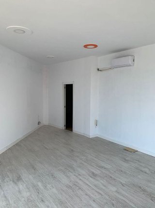 Local comercial en alquiler en Cortadura - Zona Franca  en Cádiz