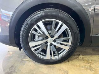 PEUGEOT 3008 Hybrid 225 eEAT8 Allure