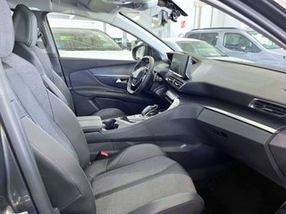 PEUGEOT 3008 Hybrid 225 eEAT8 Allure