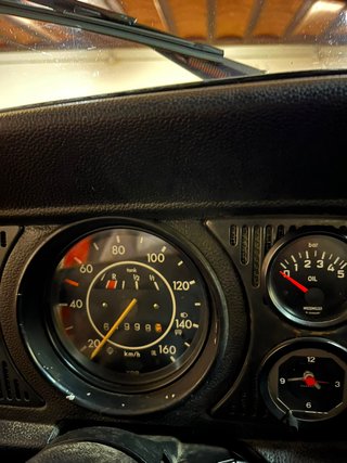 VOLKSWAGEN ESCARABAJO 1285cc// KAPER  Año 1975
