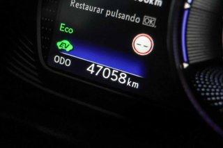 Lexus UX 2.0 250h Business