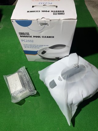 Robot Limpiafondos Piscina Cordless PC2332