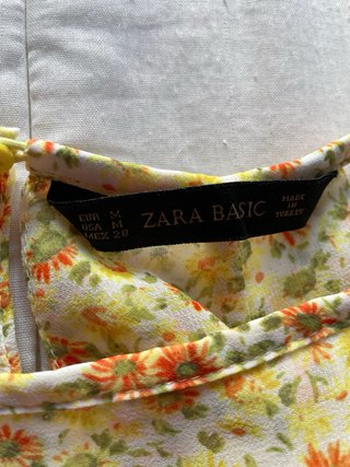 Camisa Zara floral amarilla
