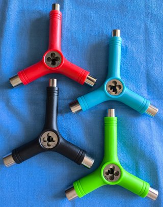 Herramienta Y-Tool Skate Multifunción y Troquel