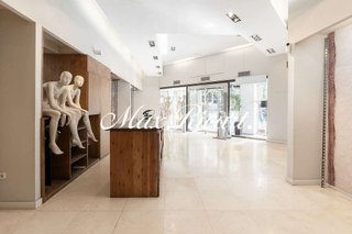 Local comercial en alquiler en La Nova Esquerra de l'Eixample en Barcelona