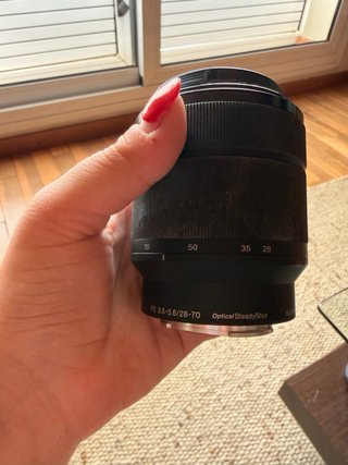 Objetivo Sony SEL2870