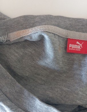 Camiseta Puma Gris Logo Bordado con defectos