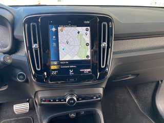 VOLVO XC40 1.5 T5 Twin Recharge RDesign Auto 5p.