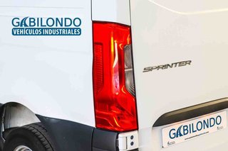 Mercedes Sprinter Furgón 311 CDI Compacto