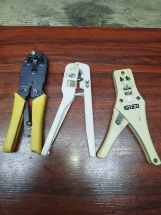 Crimpadora y pelacables para RJ45/RJ11