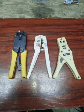 Crimpadora y pelacables para RJ45/RJ11