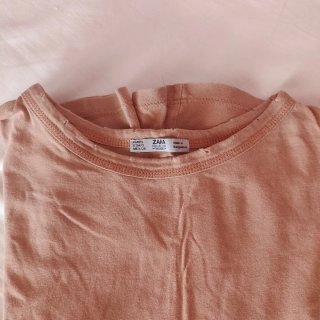 T-shirt Zara effetto consumato rosa S