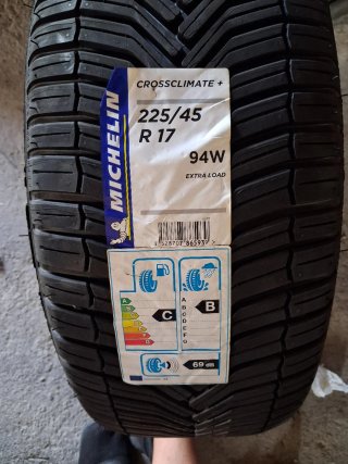 Michelin CrossClimate 225/45 R17 94W