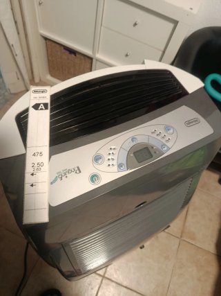 Aire Acondicionado Portátil DeLonghi Pingüino