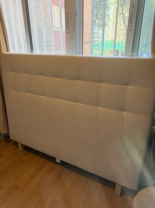 Cabecero blanco polipiel 135cm