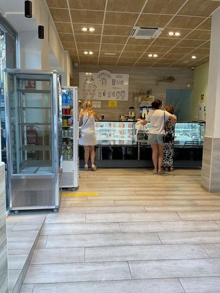 Local comercial en venta en Carlos Haya en Málaga