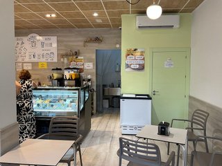 Local comercial en venta en Carlos Haya en Málaga