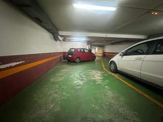 Garaje en venta en Ensanche - Sar en Santiago de Compostela