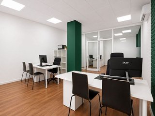 Local comercial en alquiler en Els Orriols en Valencia