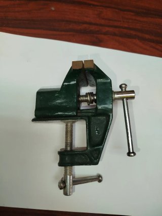 Mini tornillo de banco