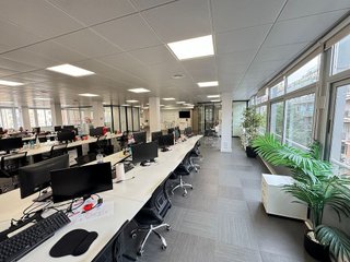 Oficina en alquiler en Les Corts en Barcelona