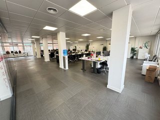 Oficina en alquiler en Les Corts en Barcelona