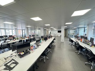 Oficina en alquiler en Les Corts en Barcelona