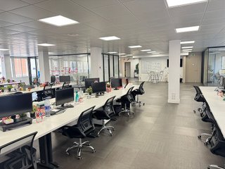 Oficina en alquiler en Les Corts en Barcelona